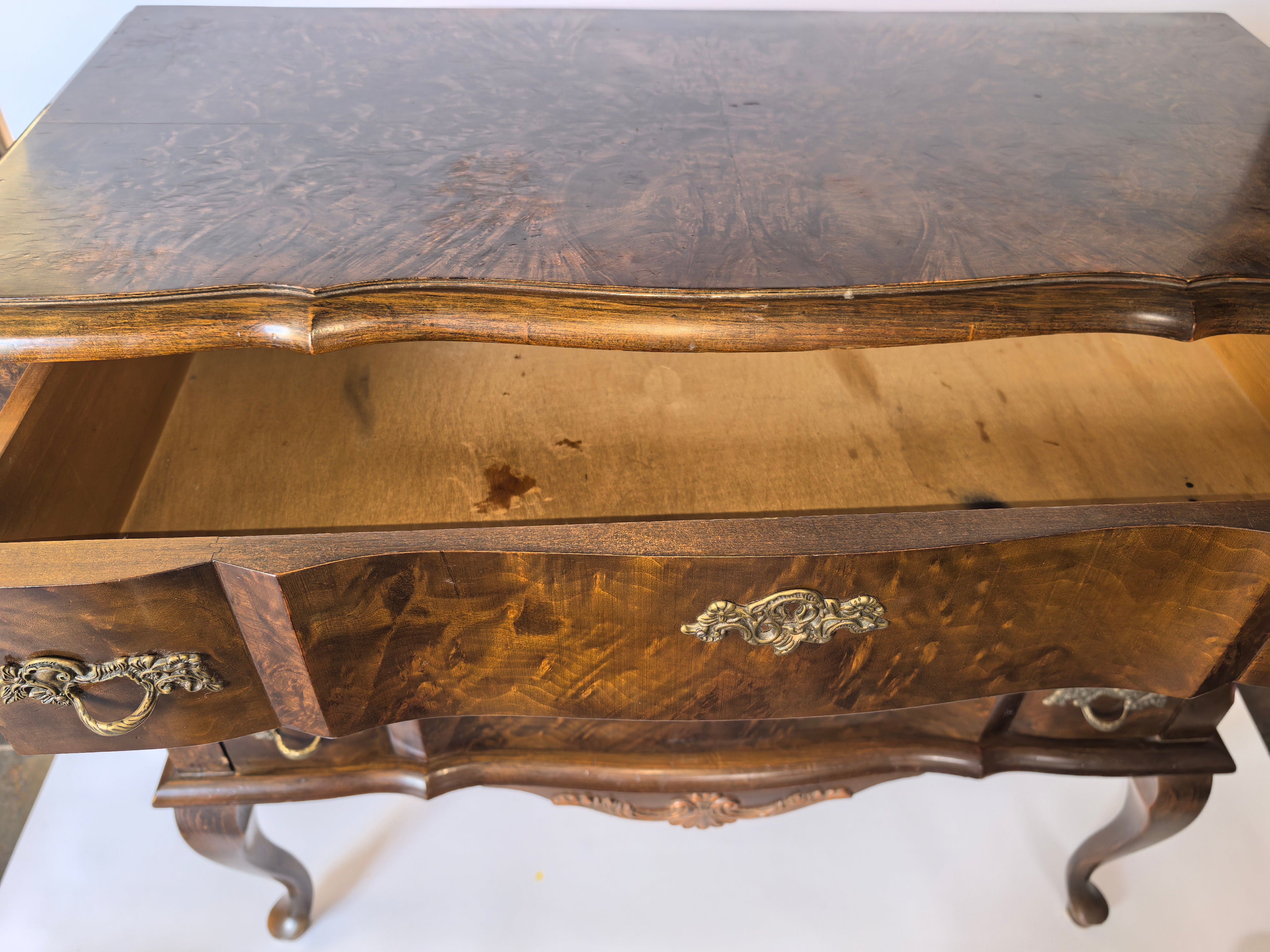 Barokstijl Commode met Vlammenfineer